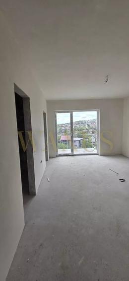Duplex cu 5 camere cu Canalizare în Iris