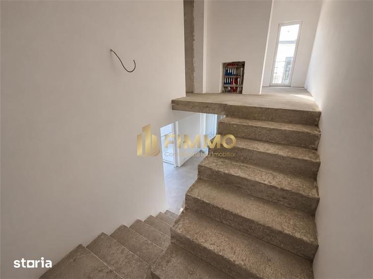 Casă cu 4 camere cu Teren 150 Mp în Hârtop