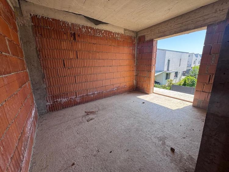 Duplex cu 4 camere cu Canalizare în Șelimbăr