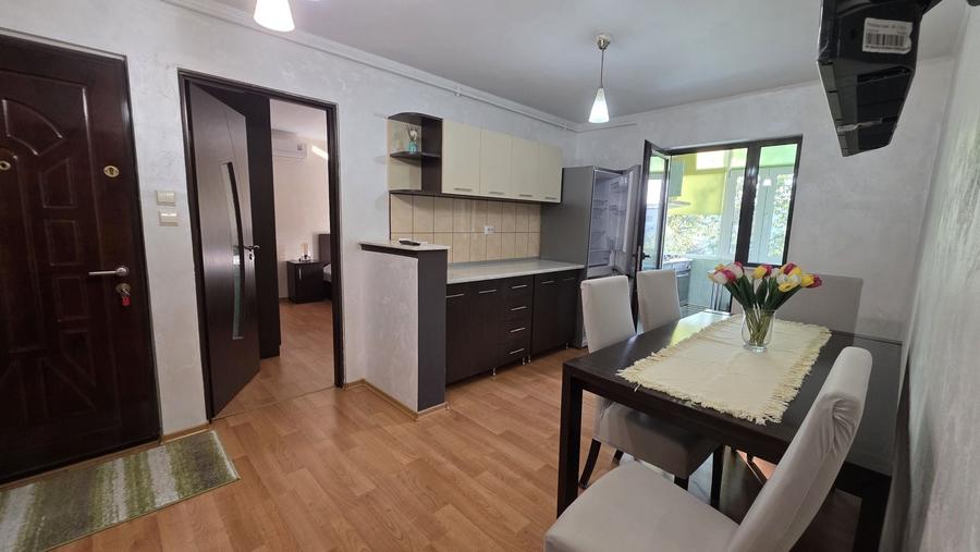 Apartament de inchiriat 2 camere decomandat Str.Sintezei. - 1