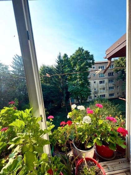 Apartament cu 2 camere decomandat, mobilat în Central