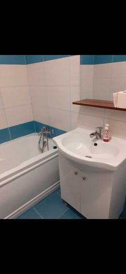 Garsonieră decomandată în Apărătorii Patriei