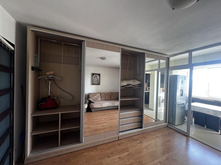 Apartament cu 2 camere decomandat în Exterior Vest