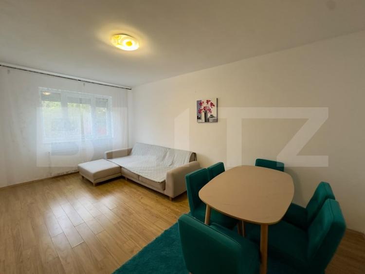 Apartament cu 2 camere decomandat, mobilat în Cetate