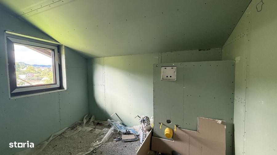 Casă cu 4 camere în Sadova