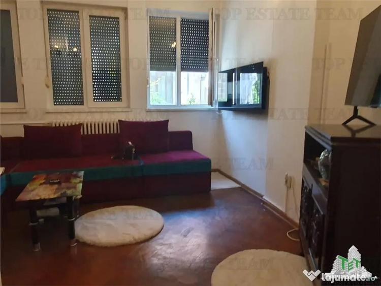 Apartament cu 3 camere decomandat, mobilat în Central