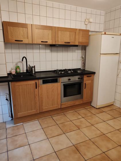 Apartament cu 2 camere semidecomandat, mobilat în Timpuri Noi