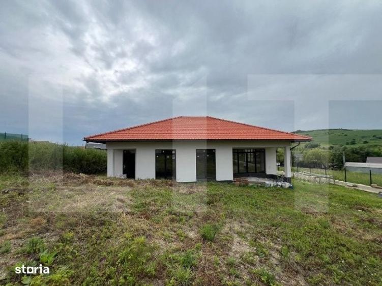 Casă cu 4 camere în Luna