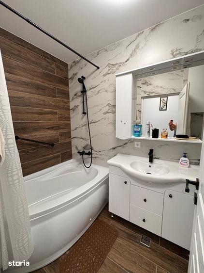 Apartament cu 2 camere decomandat în Republicii