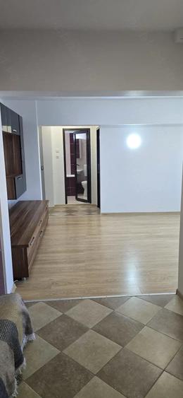 Apartament cu 2 camere semidecomandat în Pantelimon