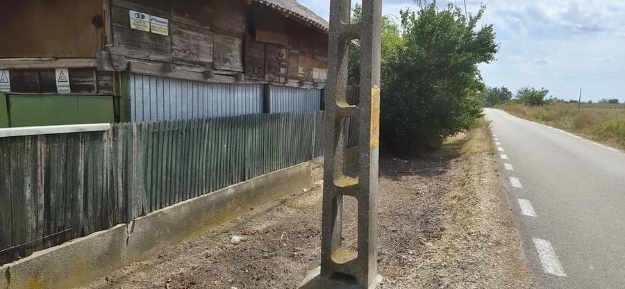 Vand casa batranesaca si teren in Leordeni, Arges, sat Cilulnita - 5