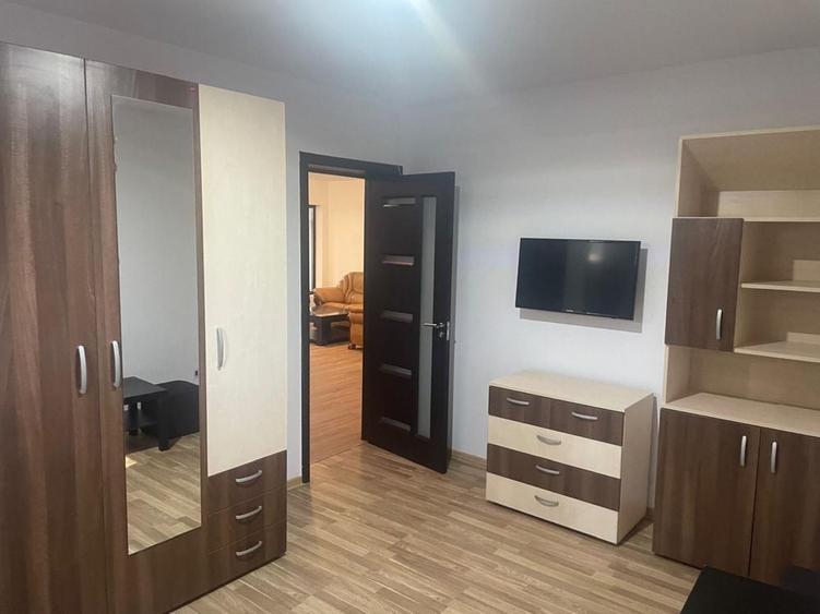 Apartament cu 4 camere decomandat în Chiajna