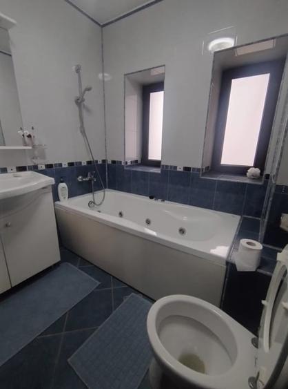 Casă individuală cu 5 camere cu Canalizare în Vălenii de Munte