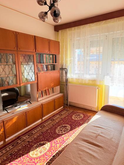 Apartament cu 4 camere decomandat în Ultracentral