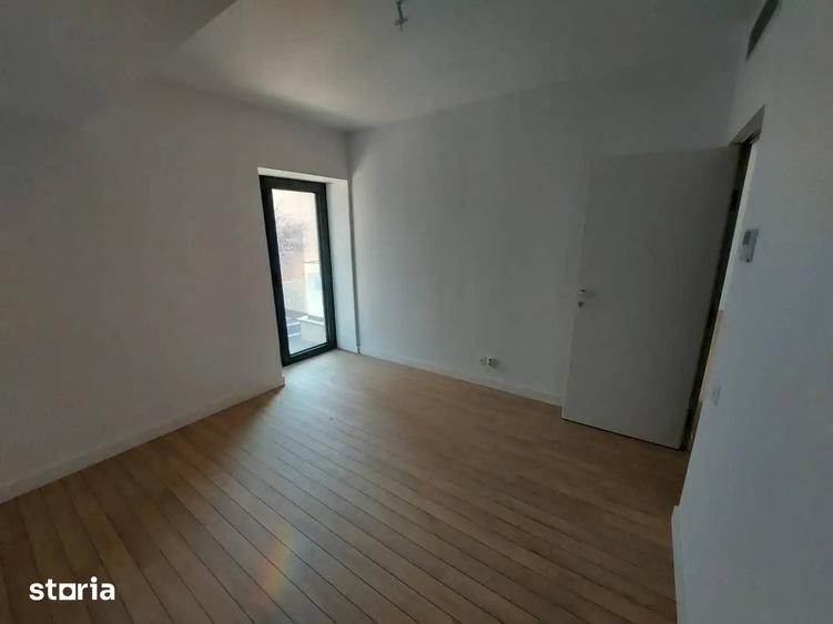 Apartament cu 3 camere decomandat în 13 Septembrie