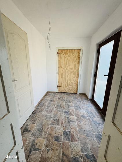 Casă cu 2 camere cu Teren 1411 Mp în Măderat