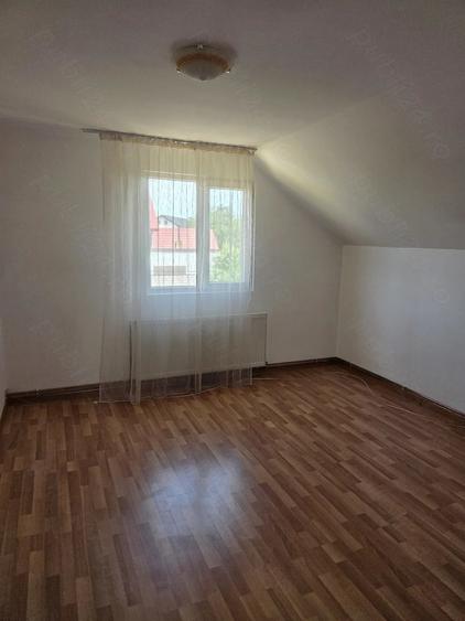 Casă cu 1 camere cu Teren 176 Mp în Central
