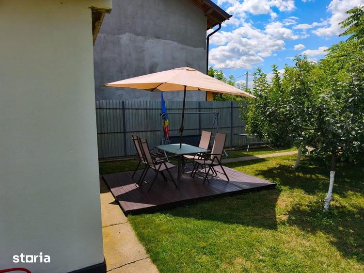 Casă cu 5 camere cu Teren 600 Mp în Ciolpani