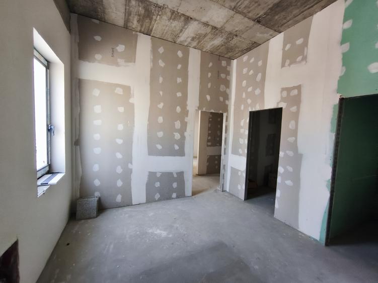 Spațiu comercial, de 100.7200012207 mp, în Tomis Nord