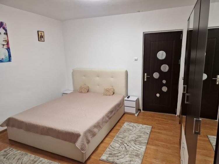 Garsonieră decomandată în Brâncoveanu