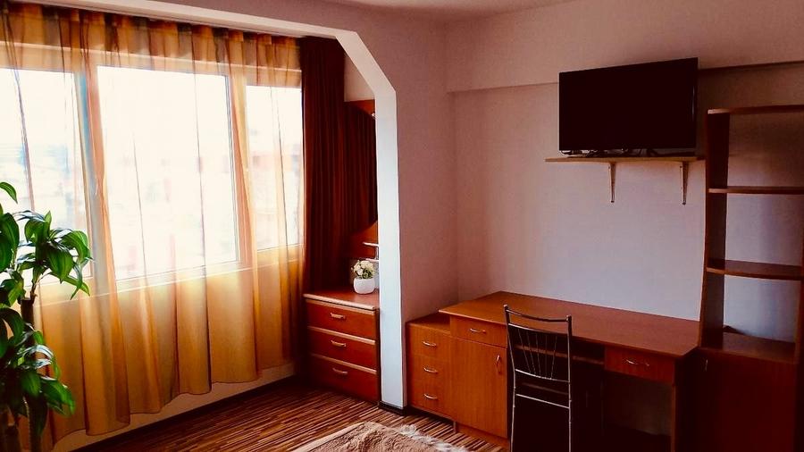 Apartament cu 2 camere decomandat, mobilat în Cantemir