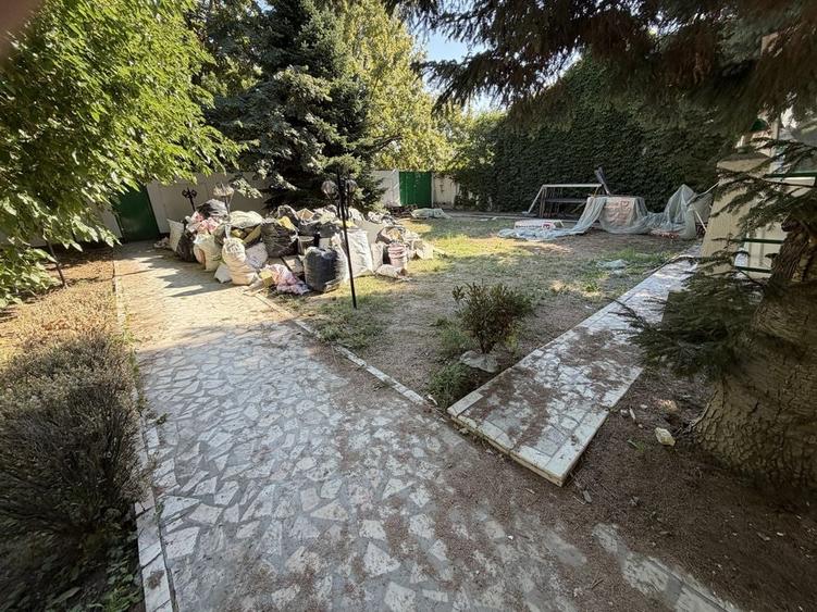 Vanzare casa Bucurestii noi, ocazie, 1300 mp teren, peste 350 mp casa - 3