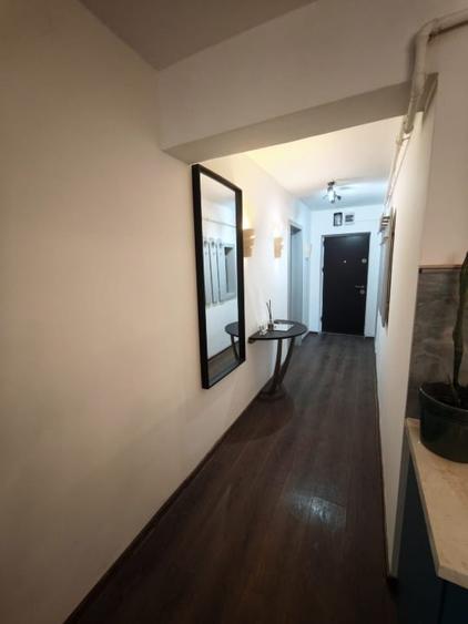 Apartament cu 2 camere decomandat, mobilat în Lenin