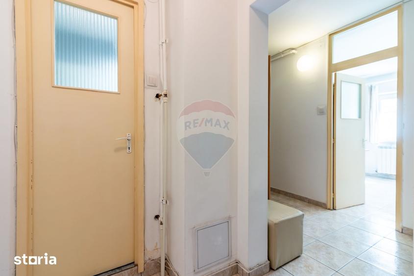 Apartament cu 3 camere, mobilat în Nerva Traian