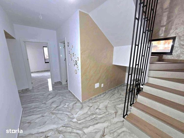 Casă cu 4 camere cu Teren 440 Mp în Miroslava