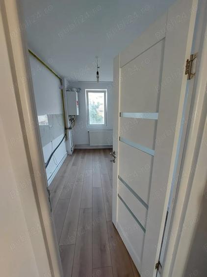 Apartament cu 4 camere decomandat în Central