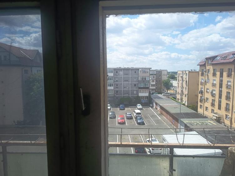 Apartament cu 2 camere semidecomandat în Sânleani