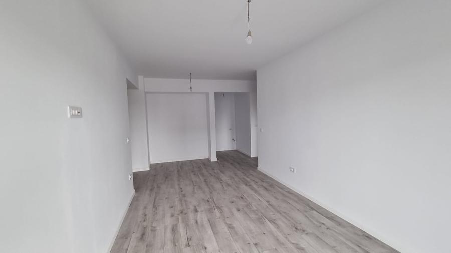 Apartament cu 2 camere semidecomandat în Vișan