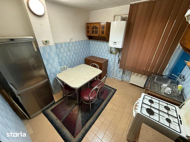 Apartament cu 4 camere în Central