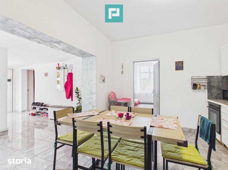 Casă cu 3 camere cu Teren 1500 Mp în Central