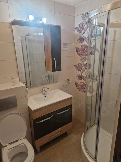 Apartament cu 3 camere decomandat în Gheorghe Lazăr
