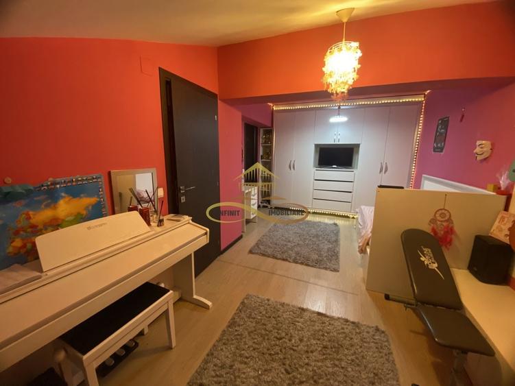 Apartament cu 4 camere decomandat, mobilat în Șerbănești