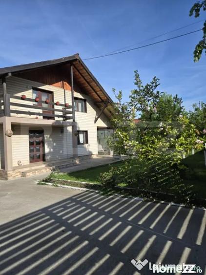 Casă cu 3 camere cu Teren 600 Mp în Central