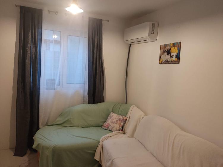 Casă cu 2 camere cu Teren 318 Mp în Central