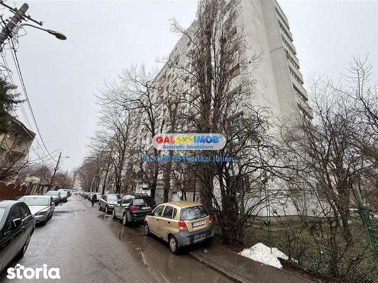 Apartament cu 3 camere semidecomandat, mobilat în Militari — fotografia 1