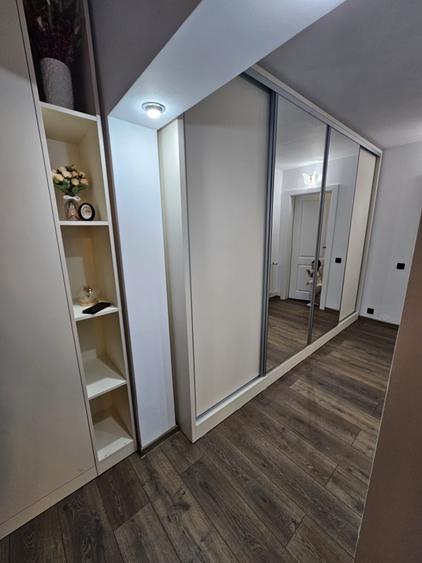 Apartament cu 3 camere decomandat în Popoveni