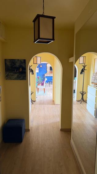 Apartament cu 2 camere decomandat în Polonă