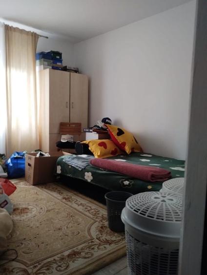 Apartament cu 3 camere decomandat în Dragomirești-Deal