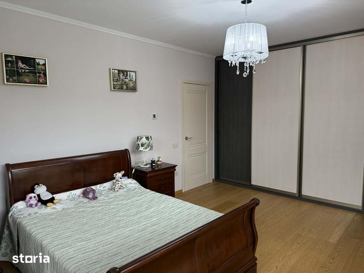 Casă cu 5 camere cu Teren 800 Mp în Făget