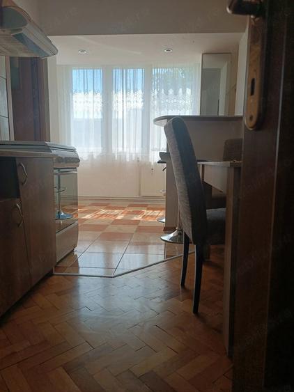 Apartament cu 2 camere decomandat în Bucovina