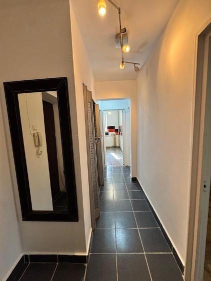 Apartament cu 3 camere circular, mobilat în Drumul Taberei
