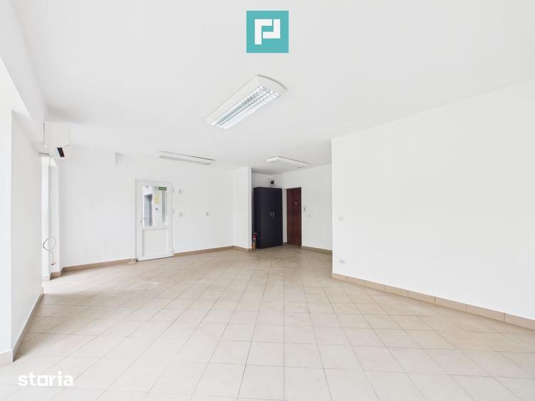 Spațiu comercial, de 35 mp, în Șega