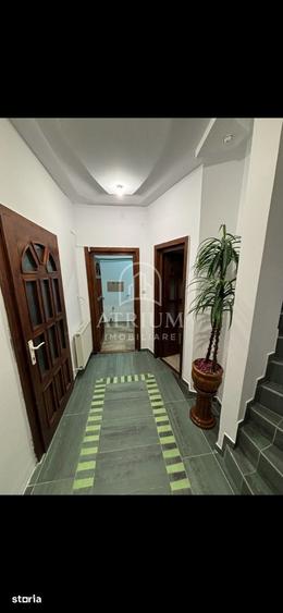 Casă cu 5 camere cu Teren 300 Mp în Andrei Mureșanu
