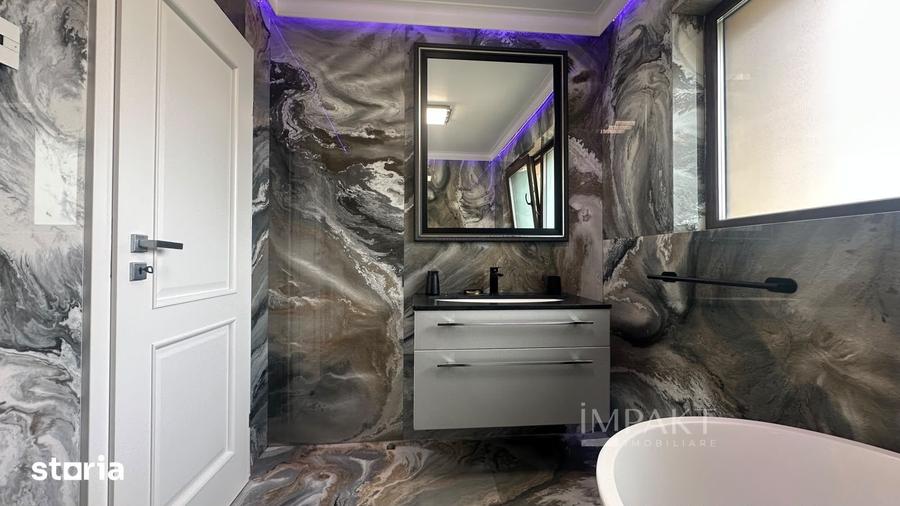Casă cu 4 camere cu Piscina în Gruia