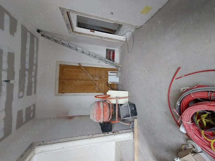 Apartament cu 3 camere semidecomandat în Ultracentral