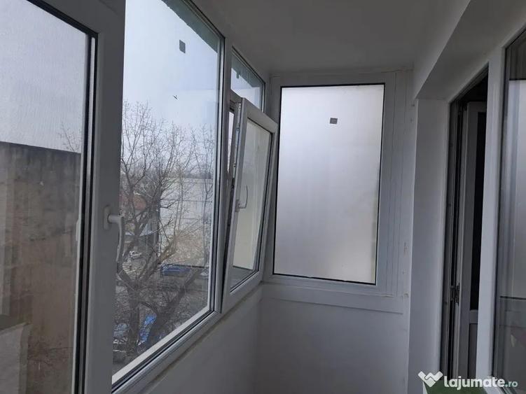 Apartament cu 2 camere decomandat în Eroii Revoluției